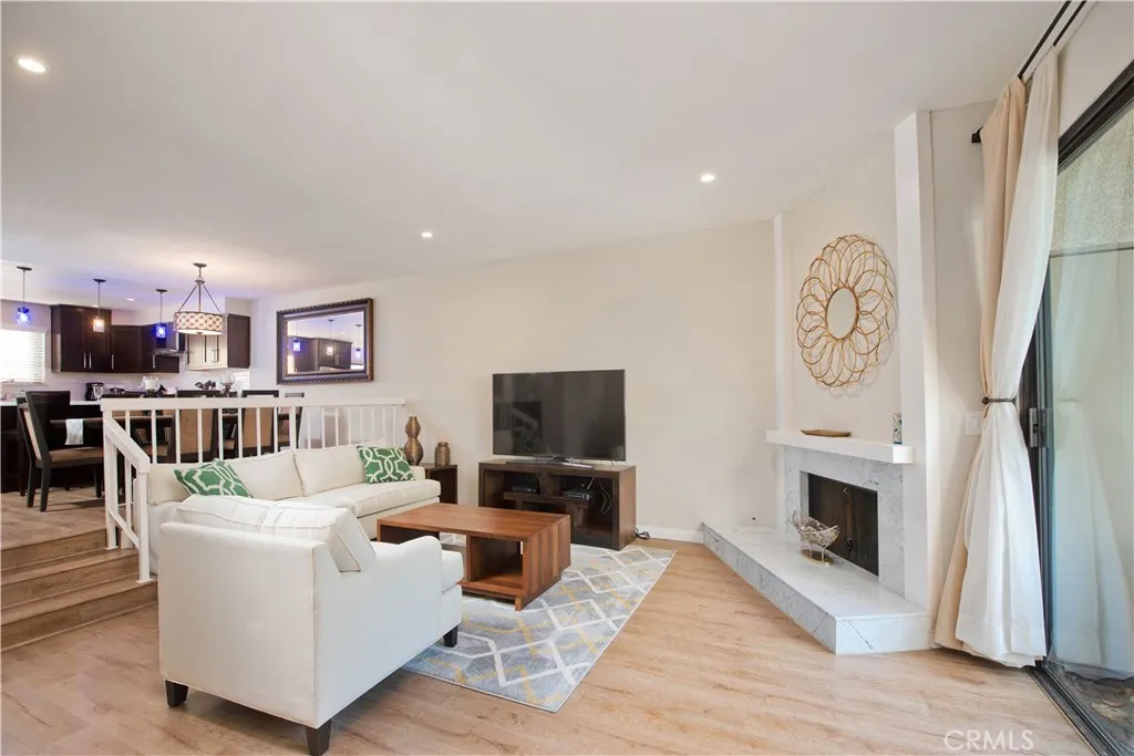 21820 Marylee Street UNIT 224, Woodland Hills, CA, 91367