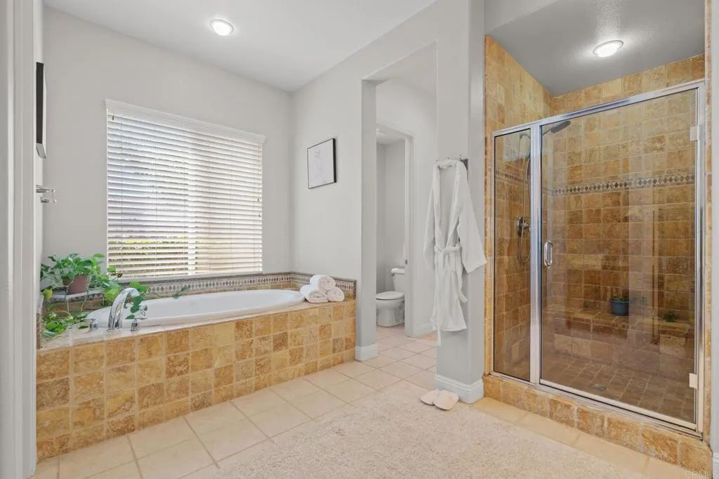 https://cdn.realtyfeed.com/cdn/127/306628240/32d6d9ca8329959b9cbc2bd0f2e2314b.webp