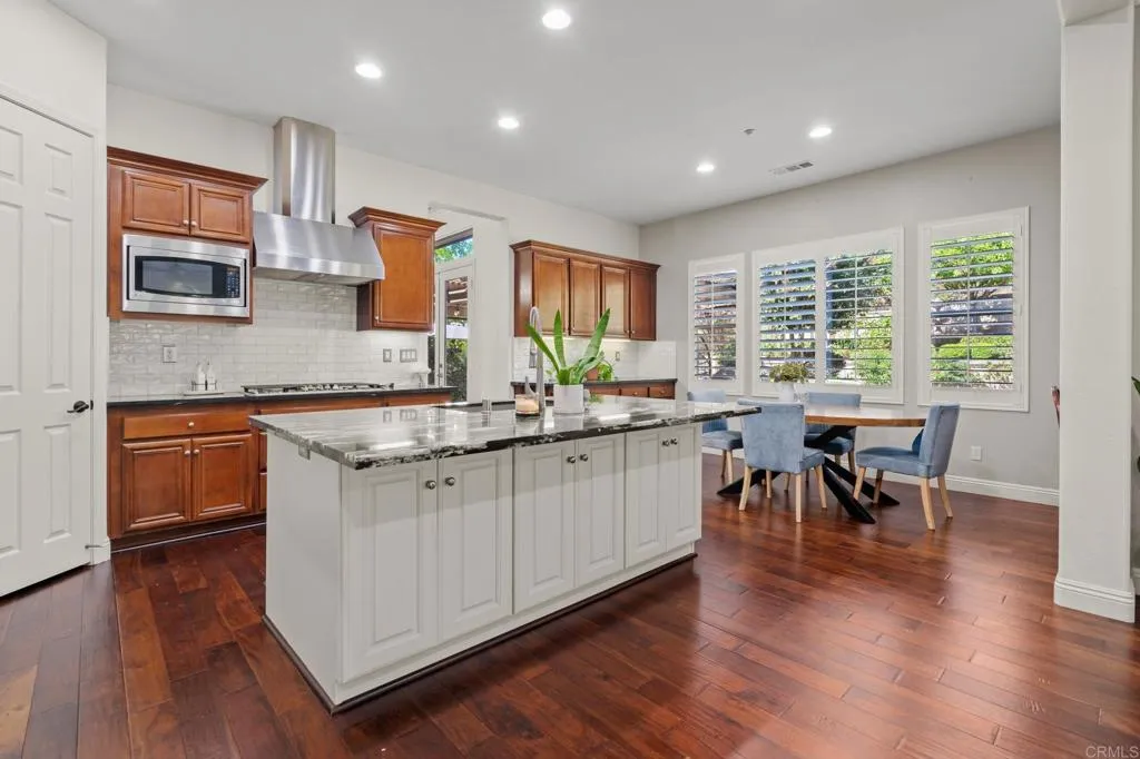 https://cdn.realtyfeed.com/cdn/127/306628240/84c8a33142322d98bbd7510185b7f98d.webp