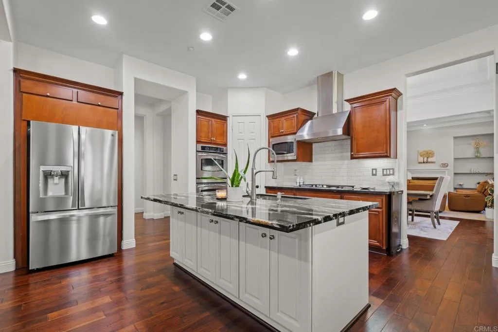 https://cdn.realtyfeed.com/cdn/127/306628240/aeff0b956cdd362db4c3255bf0b348be.webp