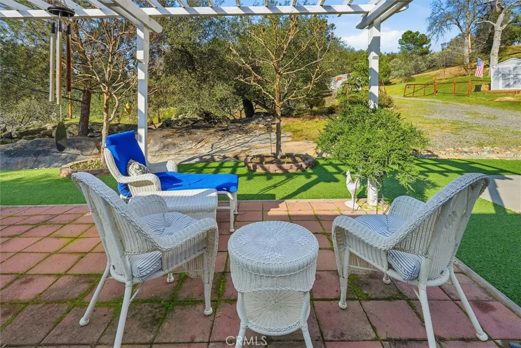 41322 Long Hollow Drive, Coarsegold, CA 93614 - Photo 4 of 39, Coarsegold, CA