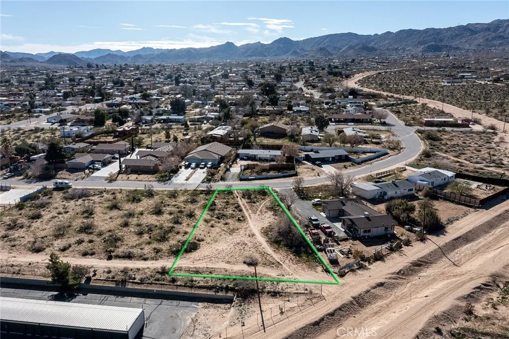 61480 Division, Joshua Tree, CA 92252 - Photo 4 of 17, Joshua Tree, CA