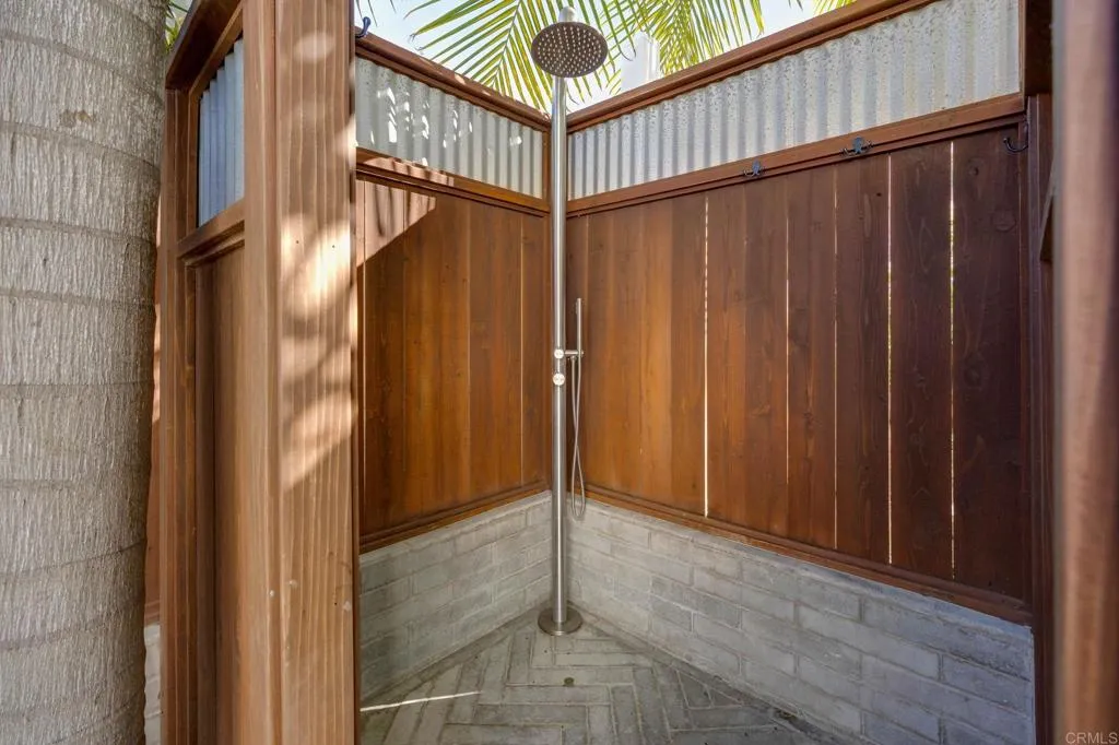 https://cdn.realtyfeed.com/cdn/127/306628367/c7bac37958600bd9d81a34eca3b3ac1d.webp