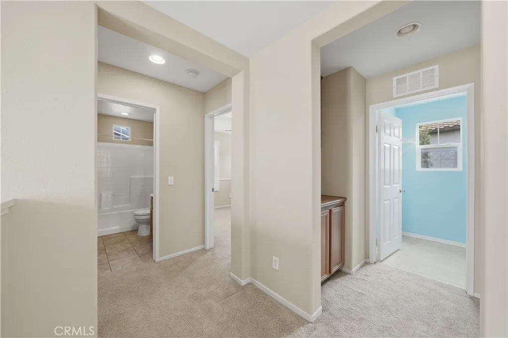 https://cdn.realtyfeed.com/cdn/127/306628416/1a47a6acb2939dc98fa8df501e3dfc17.webp