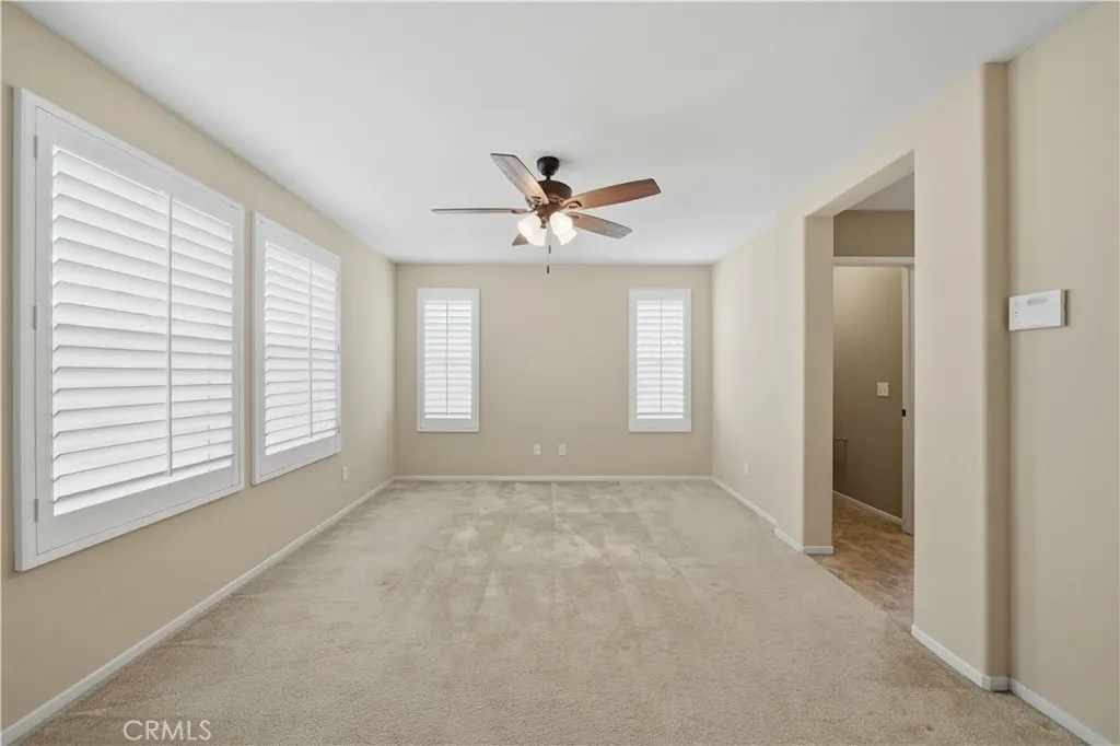 https://cdn.realtyfeed.com/cdn/127/306628416/27664b4b5e7949a7ce8a743f0c1f4dd1.webp