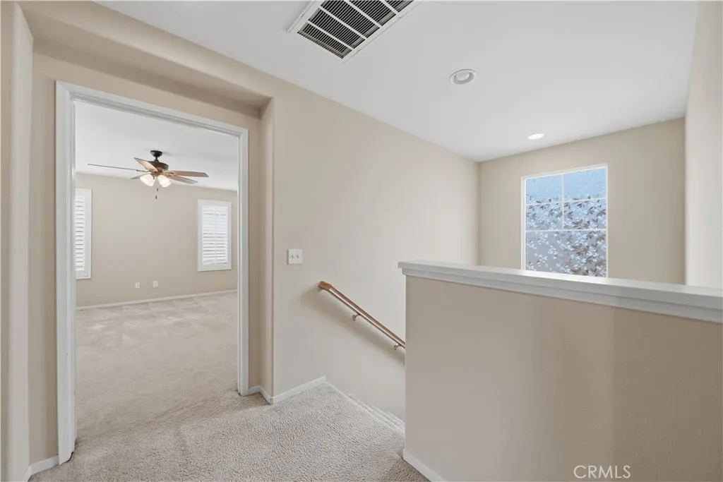 https://cdn.realtyfeed.com/cdn/127/306628416/66dea79821b432950614196758d3fecf.webp