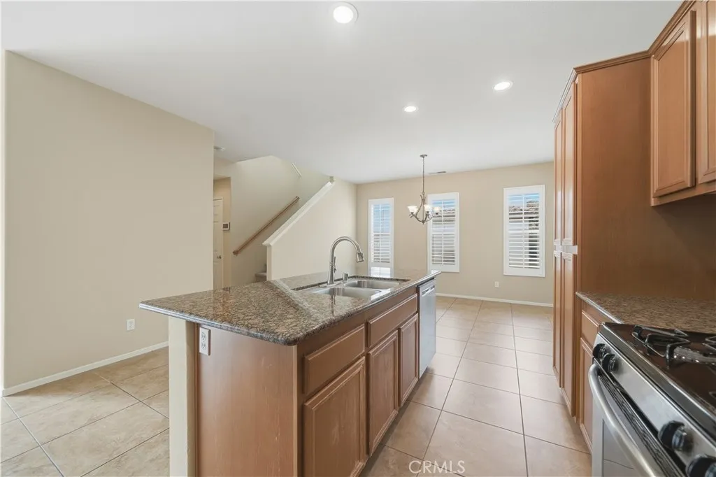 https://cdn.realtyfeed.com/cdn/127/306628416/b4340ecf8142aa23299e7520b4598e92.webp
