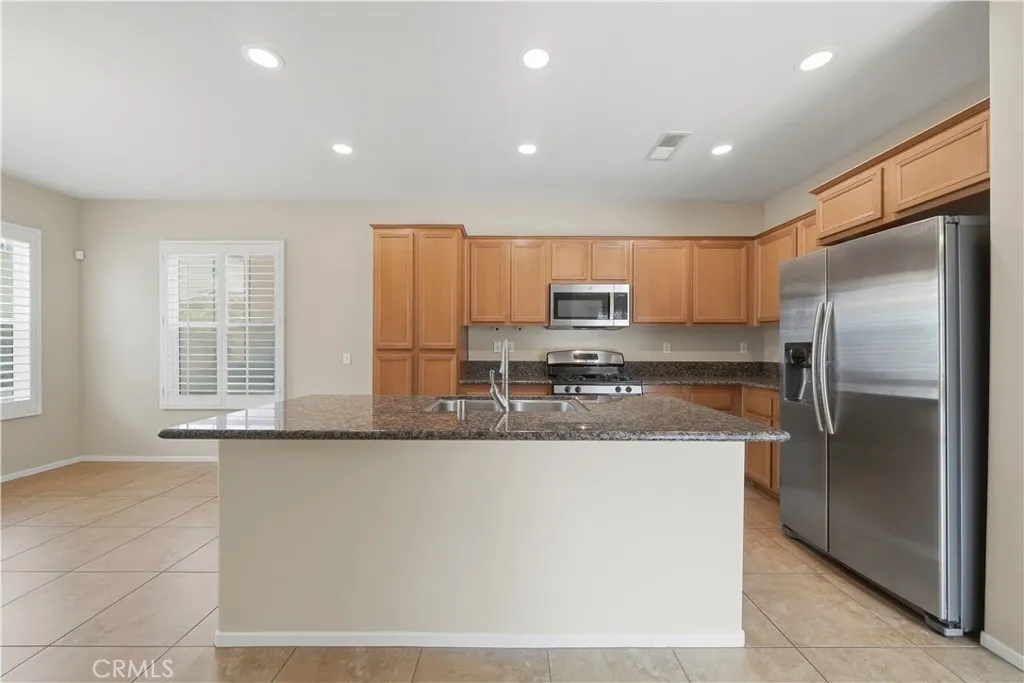 https://cdn.realtyfeed.com/cdn/127/306628416/de83c13e5796720c65bfa754e74c0f43.webp