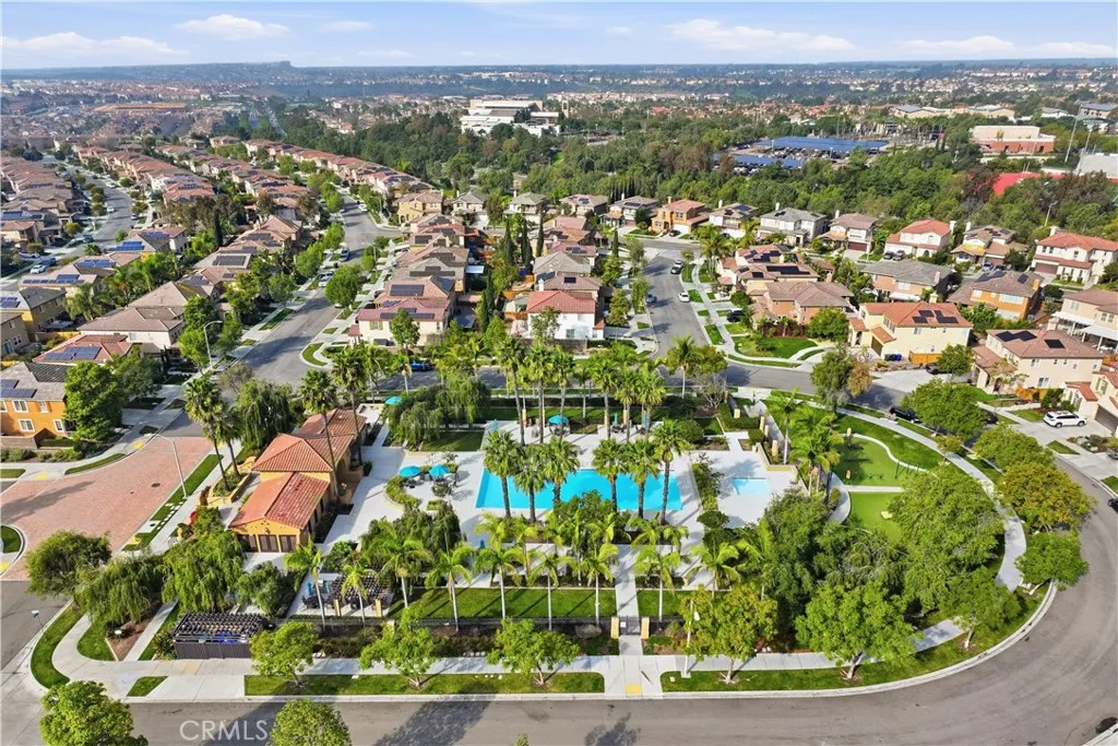 https://cdn.realtyfeed.com/cdn/127/306628416/df898c4f9fc5b825714f23ee8db0b6e9.webp