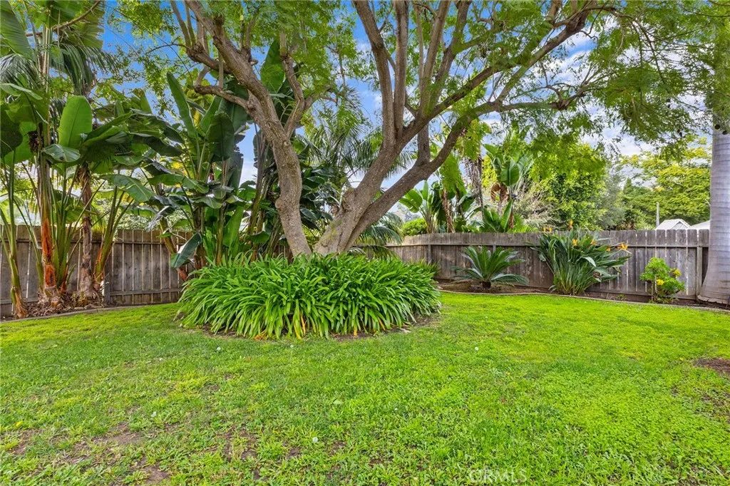 https://cdn.realtyfeed.com/cdn/127/306628425/25525626b570e5ad8c1ee4c655e5c42a.webp