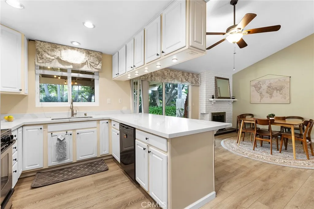 https://cdn.realtyfeed.com/cdn/127/306628425/5f2d8e39e789b774ec46b62c9abe0f36.webp