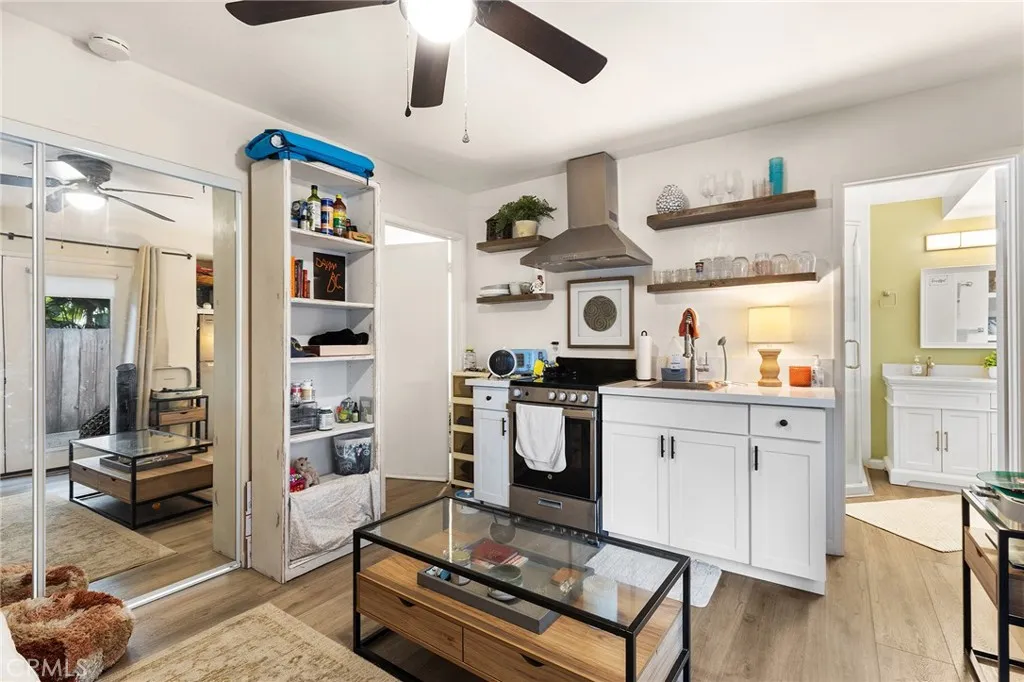 https://cdn.realtyfeed.com/cdn/127/306628425/b6ee9369f0760244f40012a7aaec9081.webp