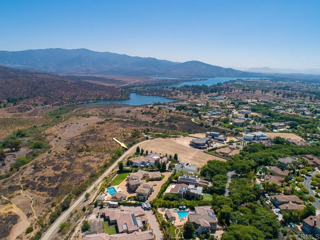 https://cdn.realtyfeed.com/cdn/127/306628582/ca8baf24ab971ab876be1b983a23aea9.webp
