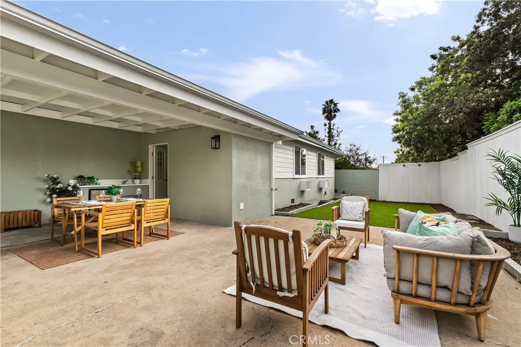 https://cdn.realtyfeed.com/cdn/127/306628630/2bbaf1f593acd55cfae62a6c03556bd0.webp