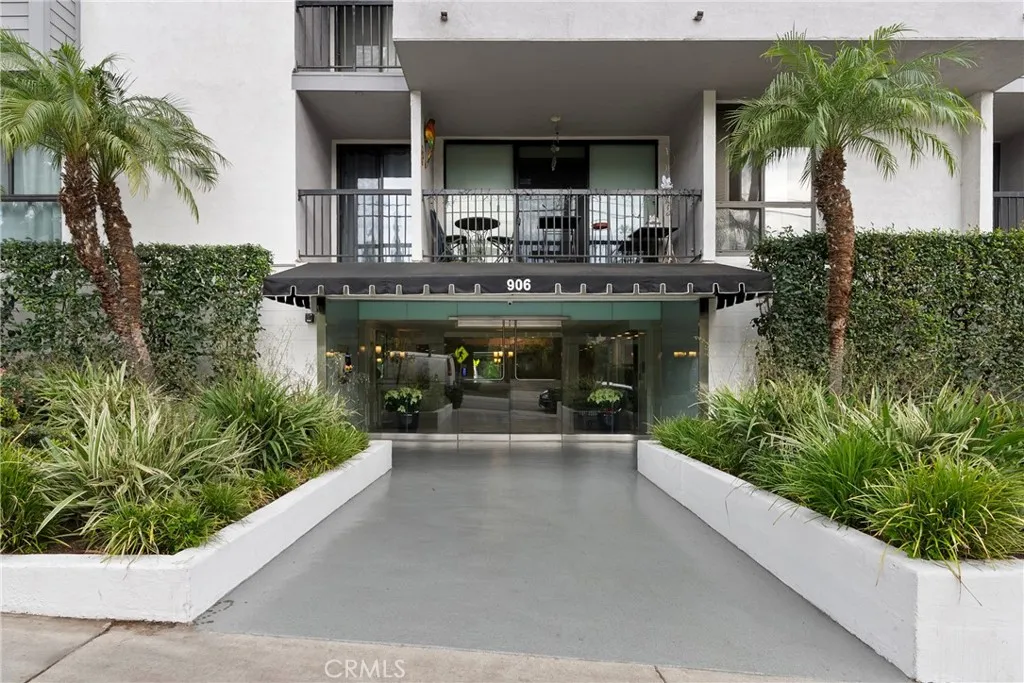 906 Doheny UNIT 303, West Hollywood, CA, 90069
