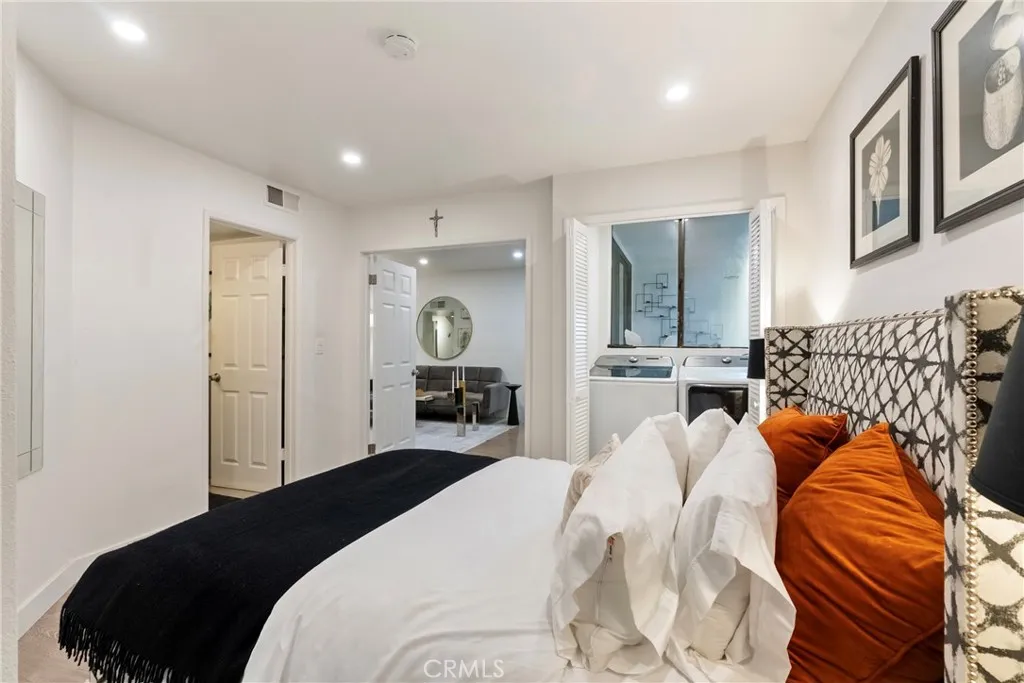906 Doheny UNIT 303, West Hollywood, CA, 90069