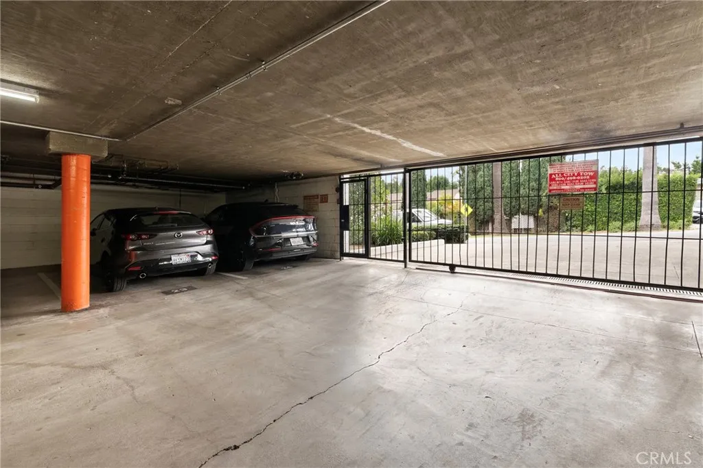 906 Doheny UNIT 303, West Hollywood, CA, 90069