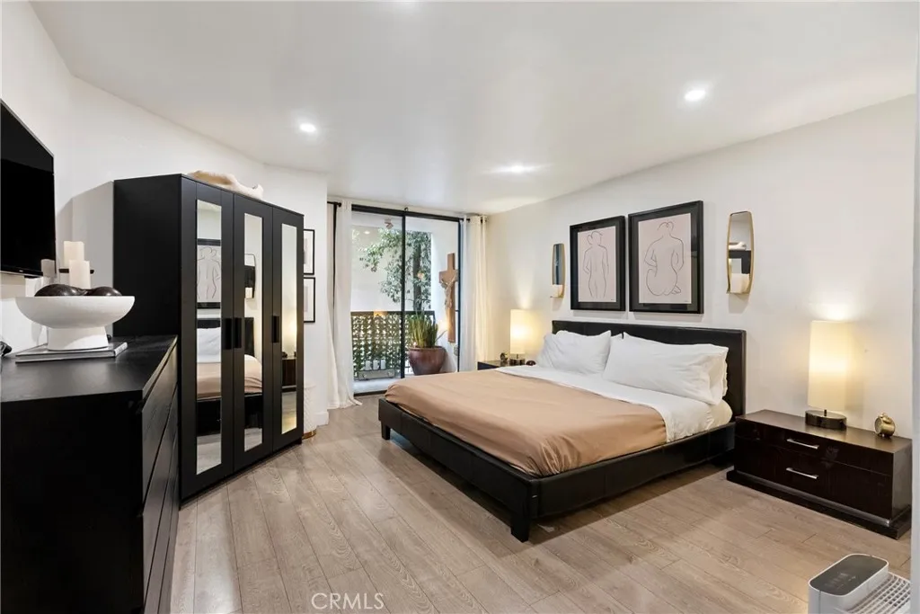 906 Doheny UNIT 303, West Hollywood, CA, 90069
