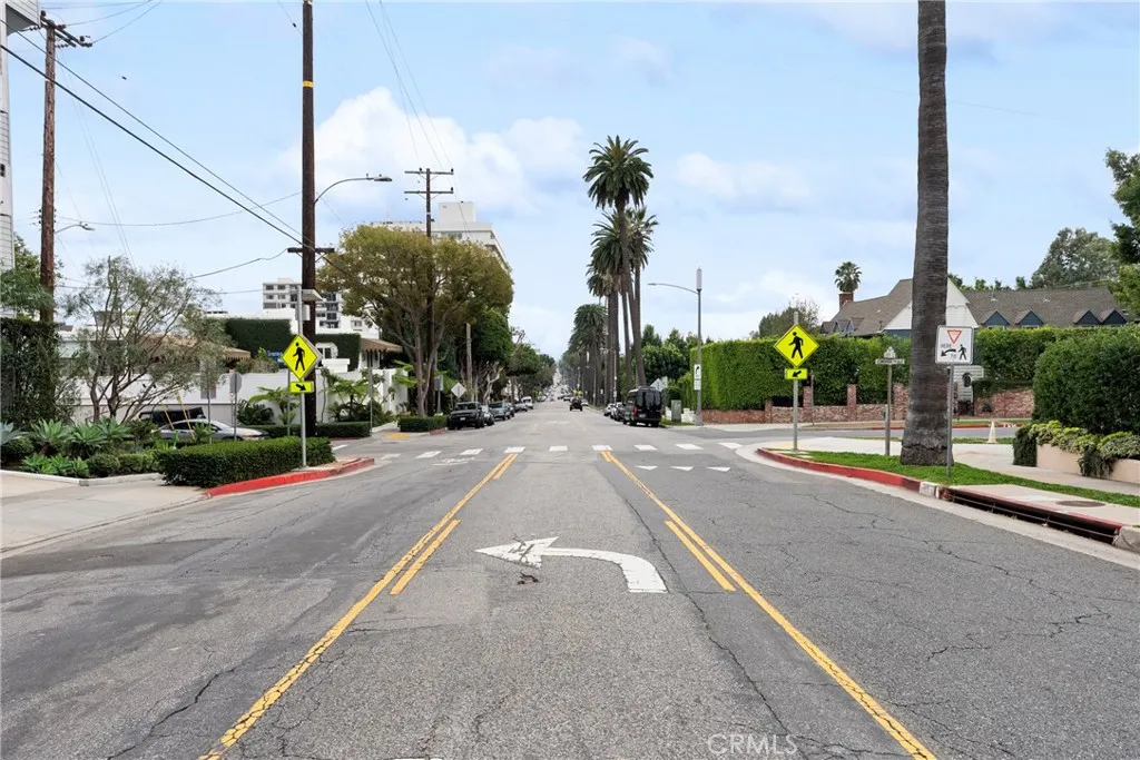 906 Doheny UNIT 303, West Hollywood, CA, 90069