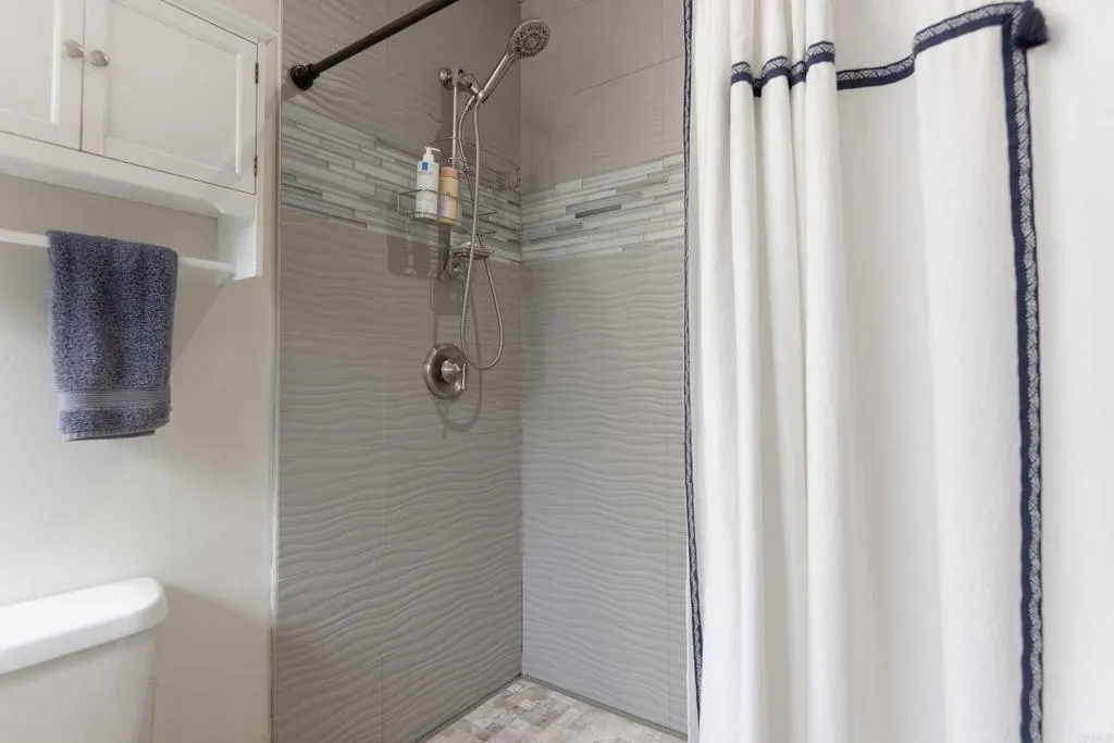 https://cdn.realtyfeed.com/cdn/127/306628688/6f0859f81270cd066b1c861c0662cb4b.webp