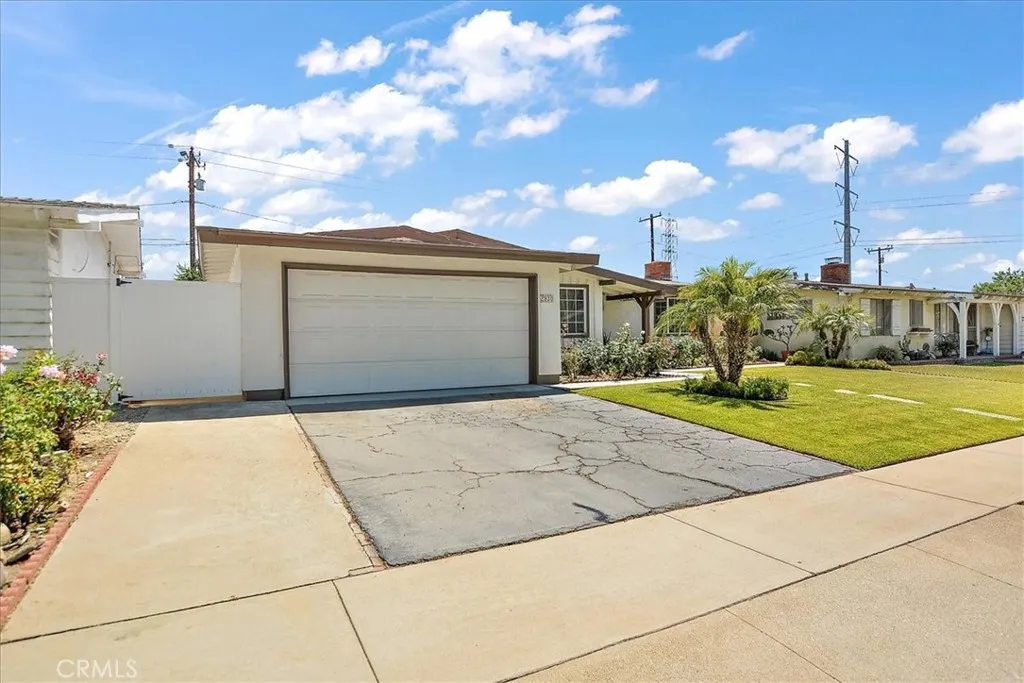 2930 Treefern, Duarte, CA 91010 - Photo 3 of 32, Duarte, CA