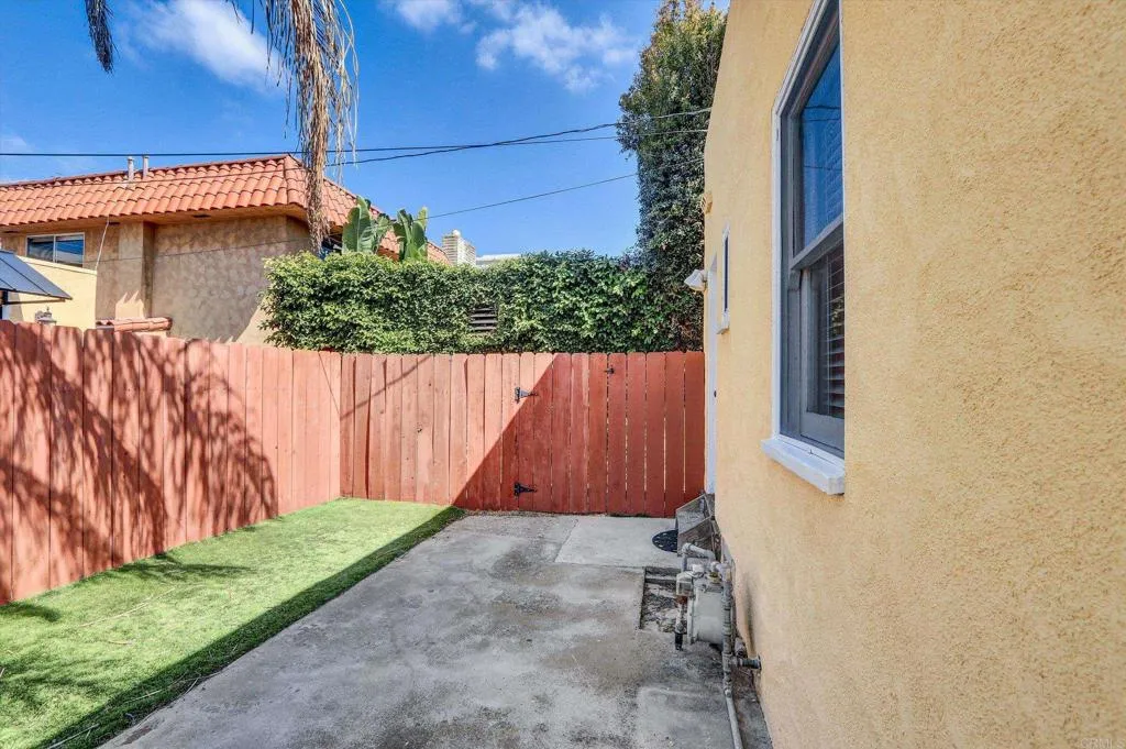 https://cdn.realtyfeed.com/cdn/127/306628743/466dbb6406dbc9e77bc560c25343163f.webp
