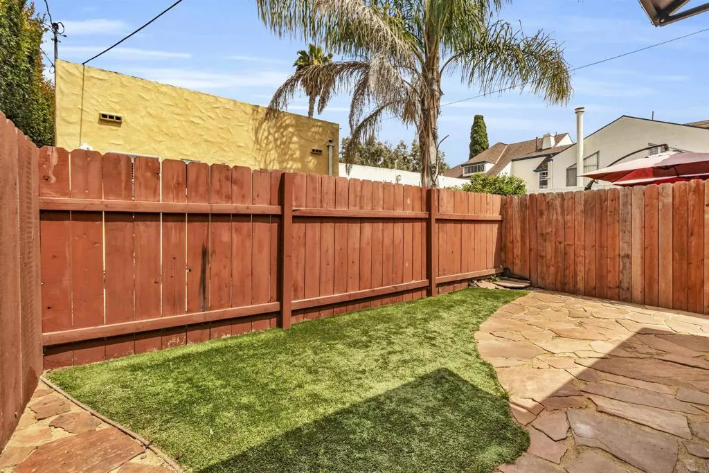 https://cdn.realtyfeed.com/cdn/127/306628743/bb0ef356310cad6be3c95607835bda8e.webp