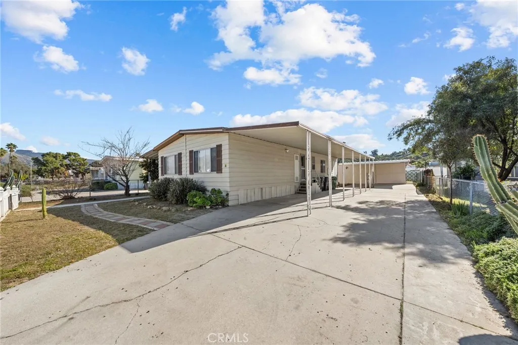 44551 Stewart, Hemet, CA 92544 - Photo 3 of 31, Hemet, CA