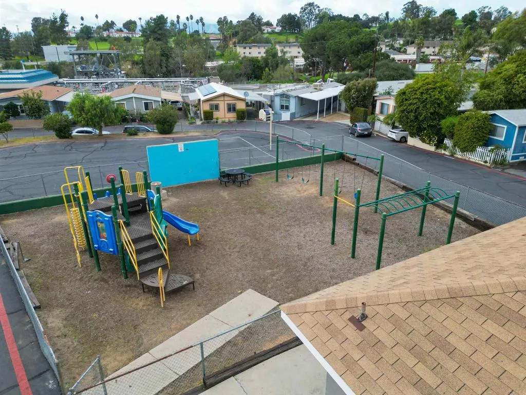 https://cdn.realtyfeed.com/cdn/127/306628798/d25b6ece27ad9e721d8bcaf85b1eb228.webp