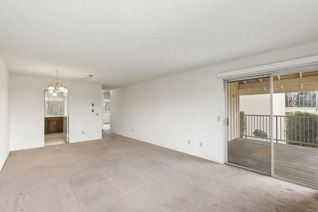 https://cdn.realtyfeed.com/cdn/127/306628815/792274a83ed1f9f405cc85fe816aaabe.webp