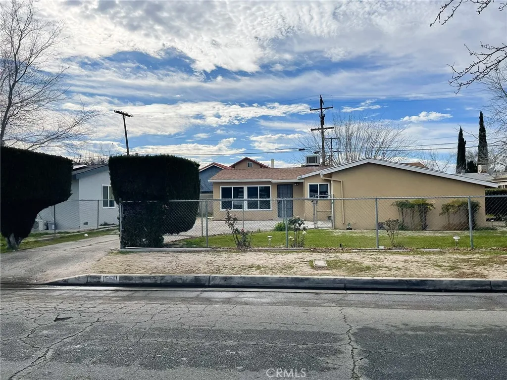 1560 W Avenue H10, Lancaster, CA 93534 - Photo 2 of 27, Lancaster, CA