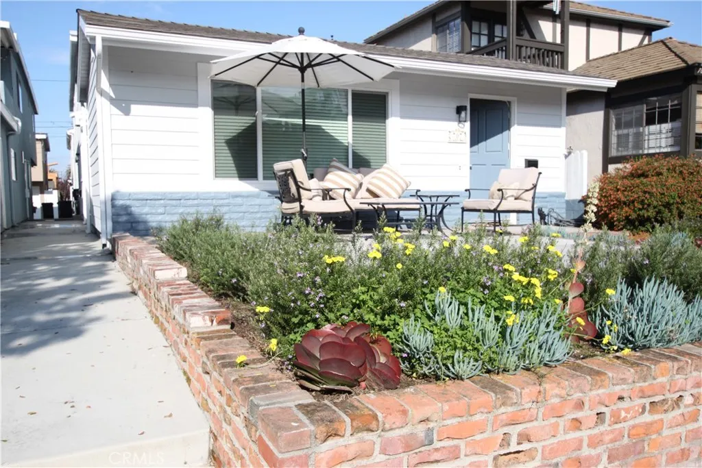707 Orchid, Corona del Mar, CA 92625 - Photo 4 of 27, Corona Del Mar, CA