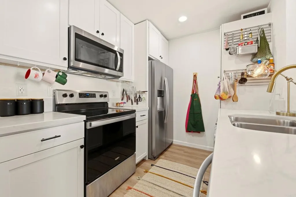 https://cdn.realtyfeed.com/cdn/127/306628893/44f269487e686855842425d12ed777d2.webp