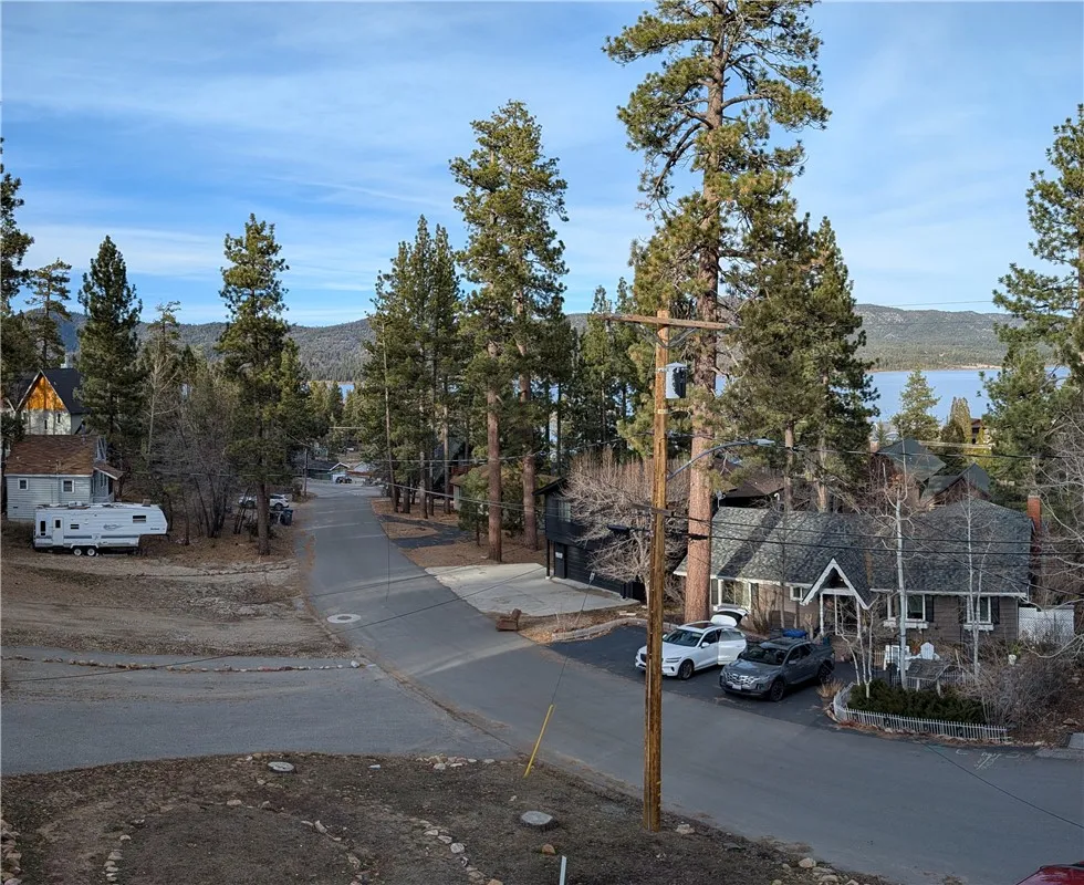 560 Talmadge Road, Big Bear Lake, CA 92315 - Photo 4 of 19, Big Bear Lake, CA