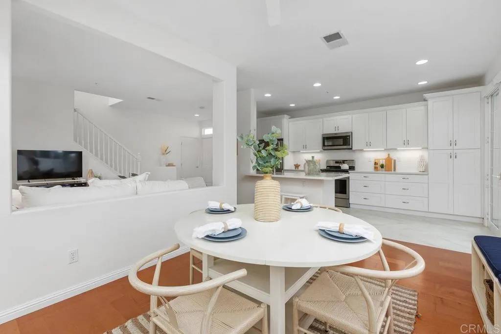 https://cdn.realtyfeed.com/cdn/127/306628929/9ab2fb34371835586b40efed52954ef3.webp