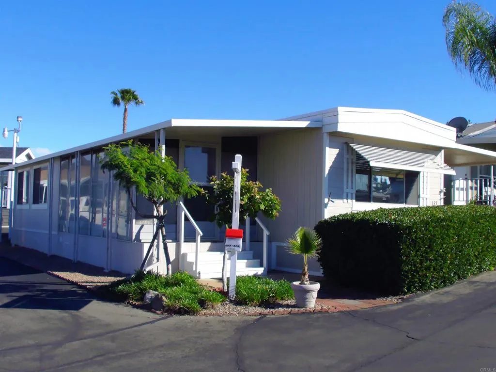 https://cdn.realtyfeed.com/cdn/127/306628955/6951dee4115b82ec672741d23e782f6c.webp