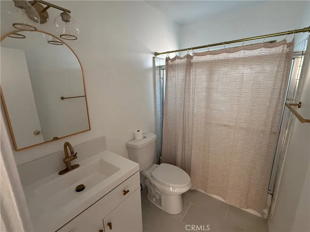 212 W 84th St, Los Angeles, CA 90003 - Photo 5 of 8, Los Angeles, CA