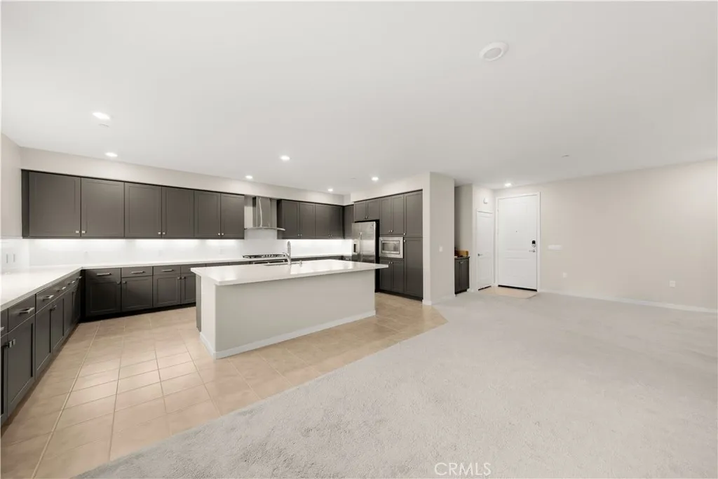 160 Tribeca, Irvine, CA 92612 - Photo 3 of 33, Irvine, CA