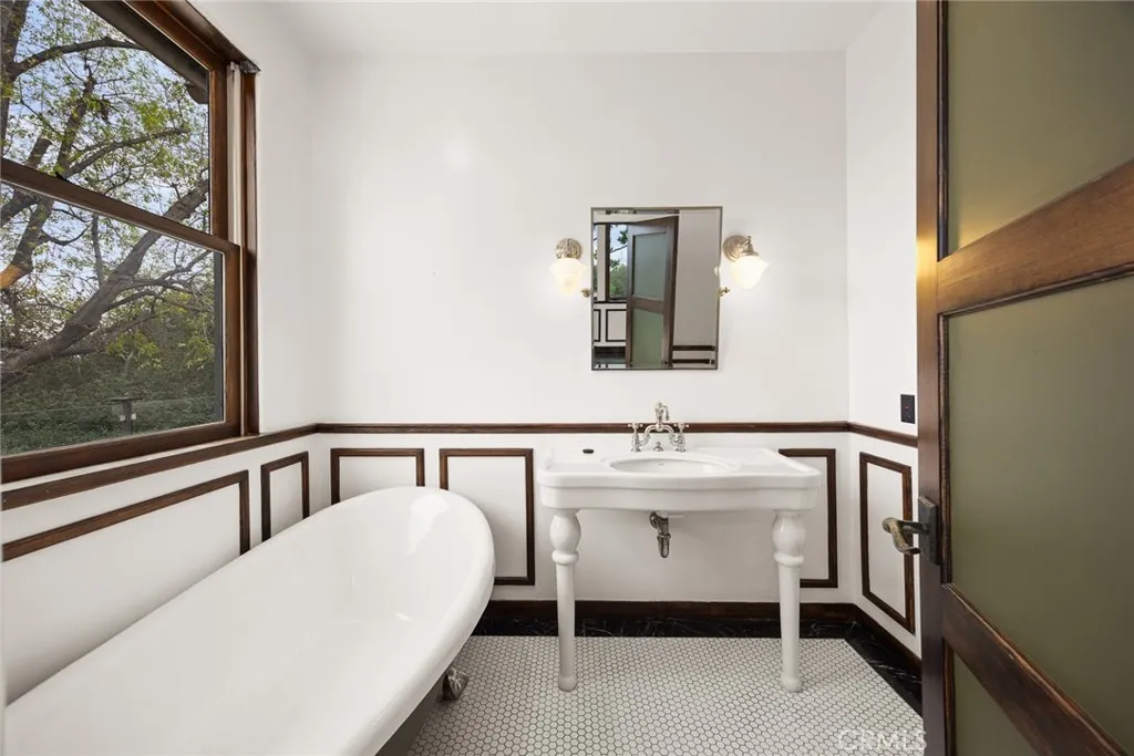 5310 Linda Vista, La Canada Flintridge, CA, 91011