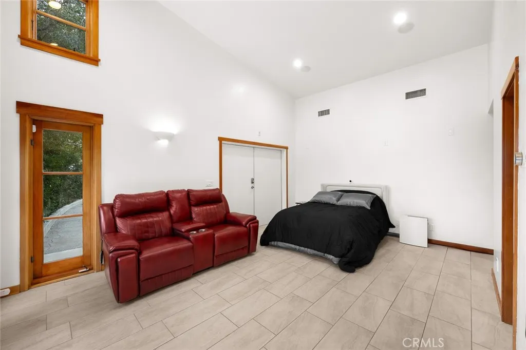 5310 Linda Vista, La Canada Flintridge, CA, 91011
