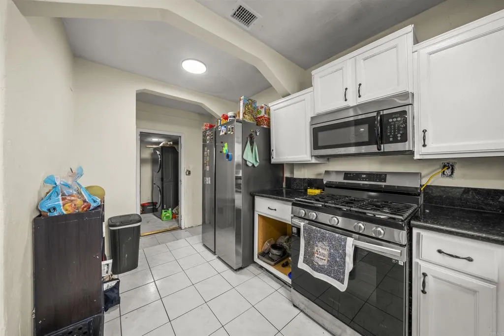 https://cdn.realtyfeed.com/cdn/127/306629018/0c1055b6728532d3ace950c4a776882c.webp