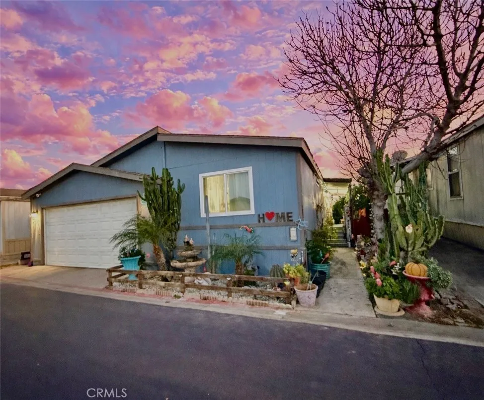 80 Dawes, Perris, CA 92571 - Photo 2 of 18, Perris, CA