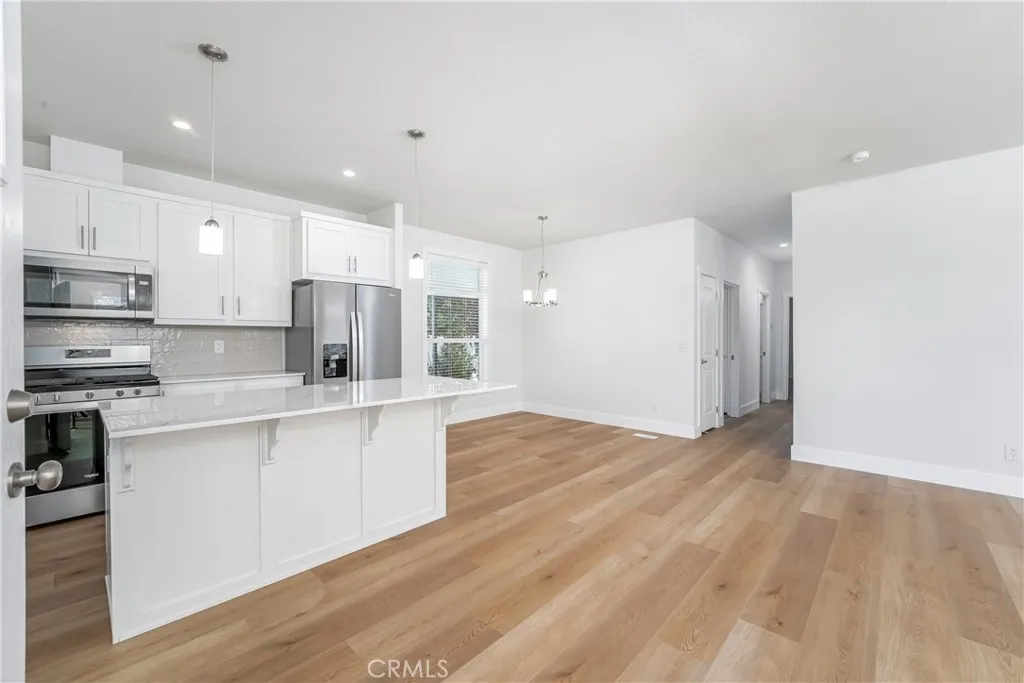 https://cdn.realtyfeed.com/cdn/127/306629111/51b614bfed753008ae5d8d2889d829d3.webp