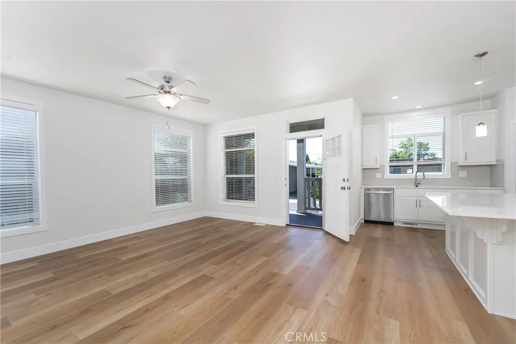 https://cdn.realtyfeed.com/cdn/127/306629111/b82429306c5c752dd1b2259fdc7af58d.webp