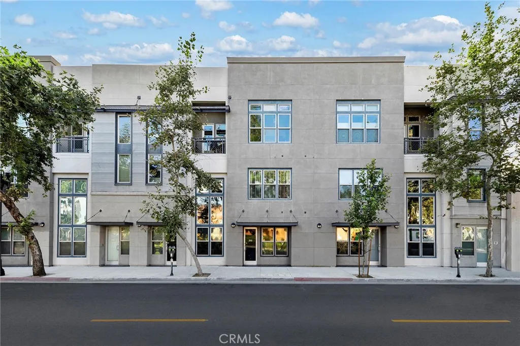 210 N Spurgeon Street, Santa Ana, CA 92701 - Photo 5 of 47, Santa Ana, CA