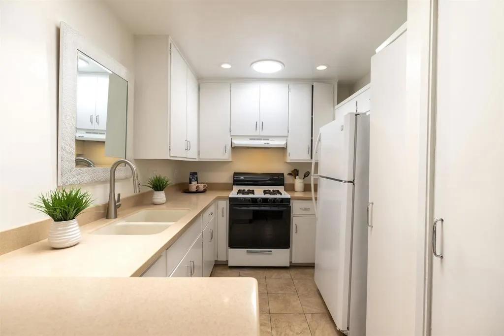 https://cdn.realtyfeed.com/cdn/127/306629137/0f9e7a0656649f013d8c5df504531a10.webp