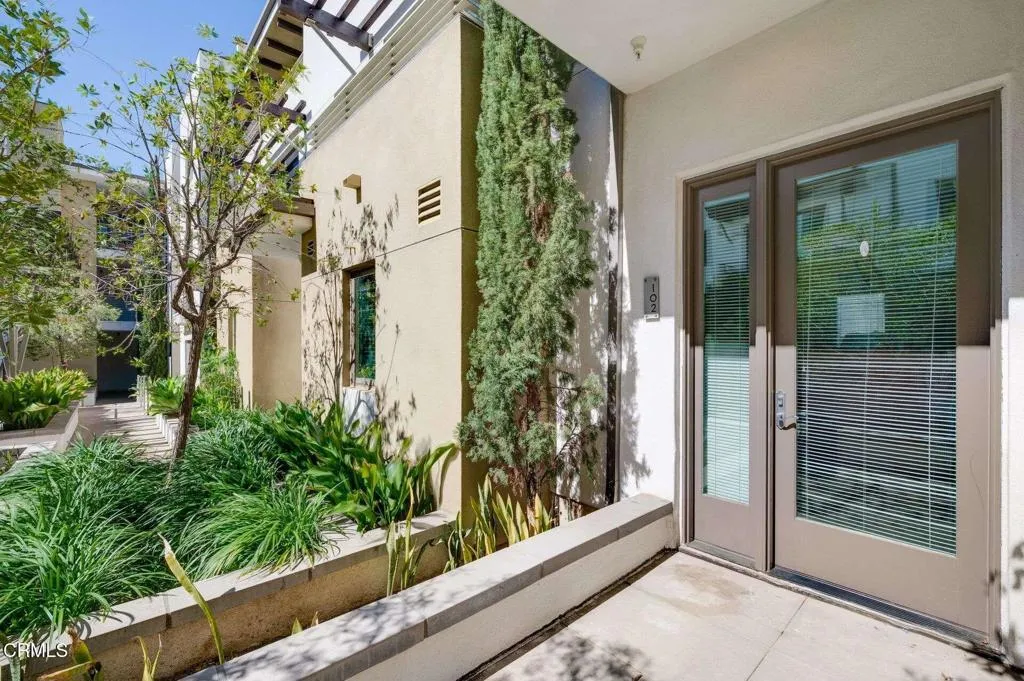 239 S Marengo Avenue Unit 102, Pasadena, CA 91101 - Photo 2 of 37, Pasadena, CA