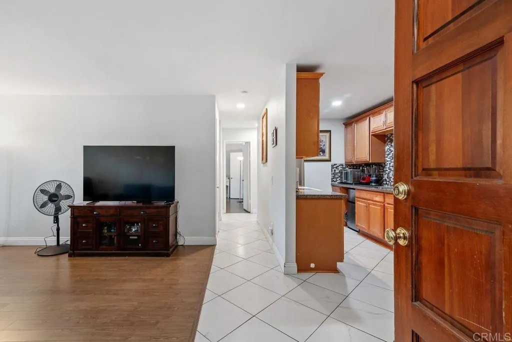 Photo #3: NDP2600816 Listing: Photo #3