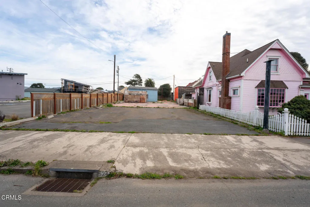 530 N Main, Fort Bragg, CA 95437 - Photo 4 of 14, Fort Bragg, CA