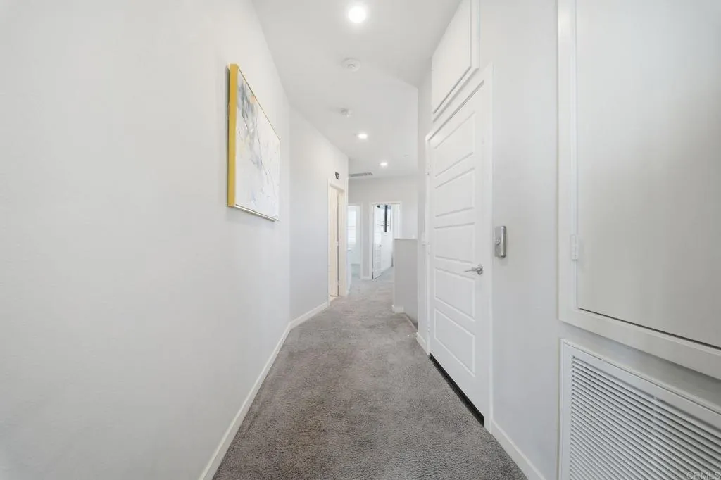 https://cdn.realtyfeed.com/cdn/127/306629235/0003690688779105611a1e3d733cd801.webp